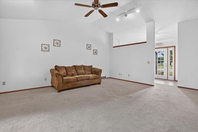 1223 Alpine Drive, Janesville, WI 53546