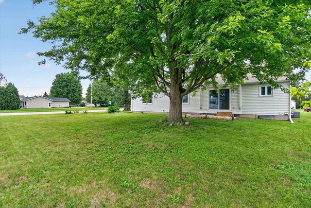 1223 Alpine Drive, Janesville, WI 53546