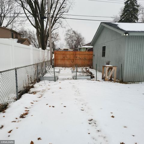 2308 16th Avenue E, North Saint Paul, MN 55109