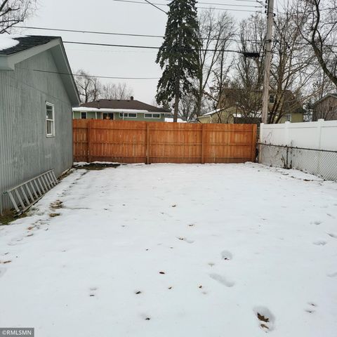 2308 16th Avenue E, North Saint Paul, MN 55109