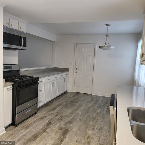 2308 16th Avenue E, North Saint Paul, MN 55109