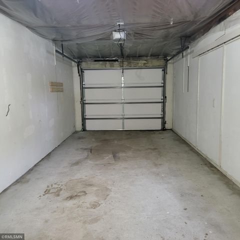 2308 16th Avenue E, North Saint Paul, MN 55109