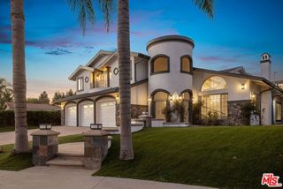 17011 Gledhill Street, Northridge (los Angeles), CA 91325