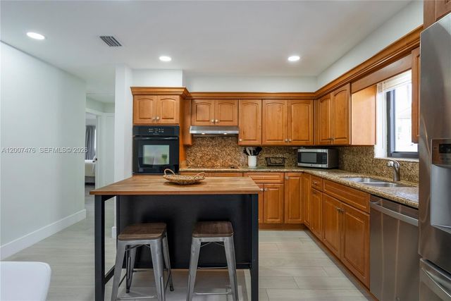 510 SE 3rd Ave A, Dania Beach, FL 33004