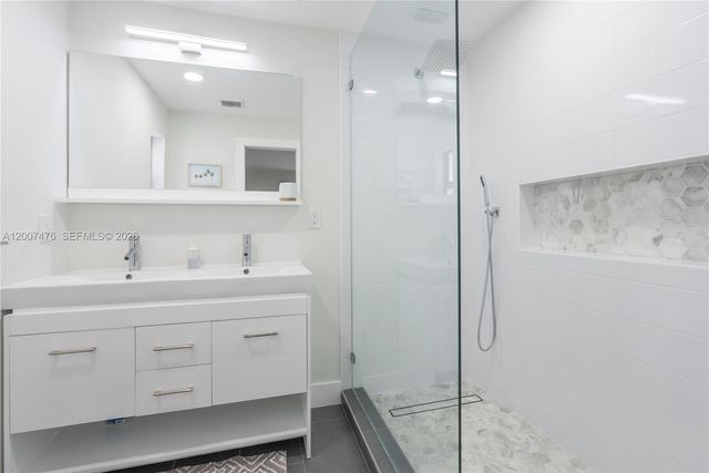 510 SE 3rd Ave A, Dania Beach, FL 33004