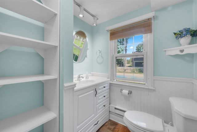 401 Cross St, Boylston, MA 01505