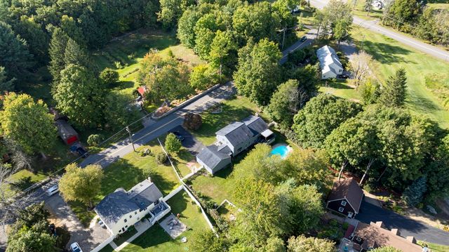401 Cross St, Boylston, MA 01505