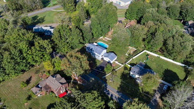 401 Cross St, Boylston, MA 01505