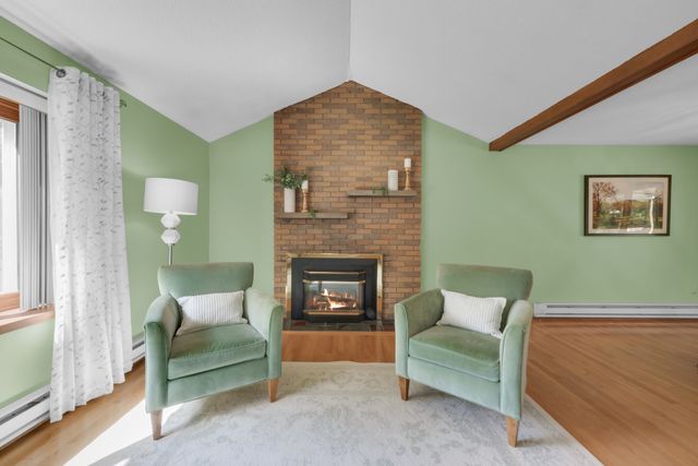 401 Cross St, Boylston, MA 01505