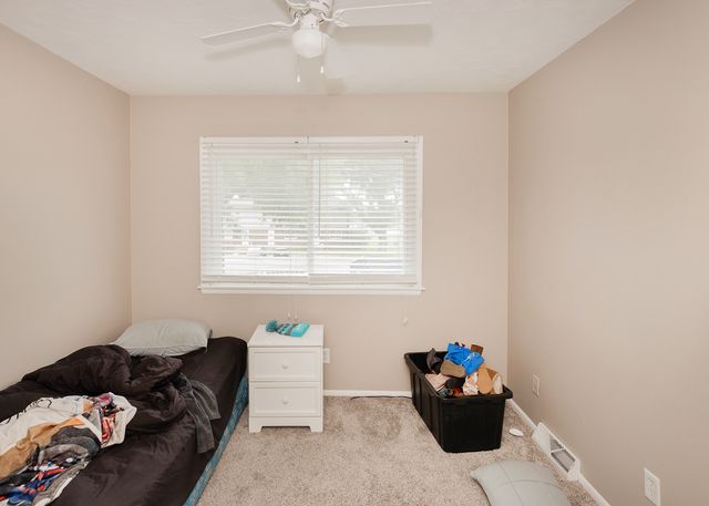 100 W Spring Street, Eldridge, IA 52748