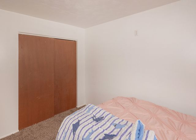 100 W Spring Street, Eldridge, IA 52748