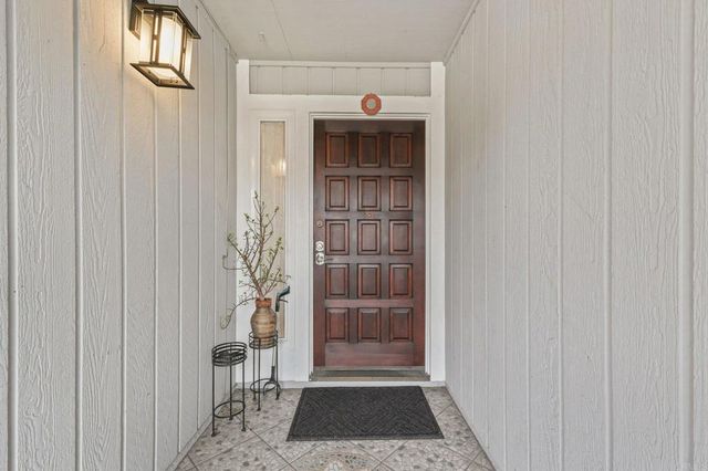 7425 Alsacia St, San Diego, CA 92139