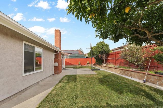 7425 Alsacia St, San Diego, CA 92139