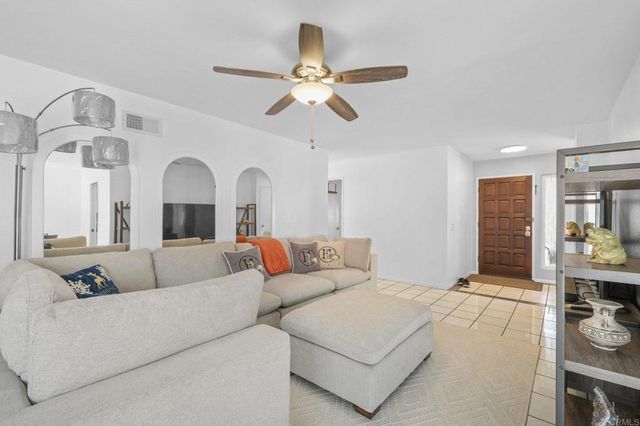 7425 Alsacia St, San Diego, CA 92139