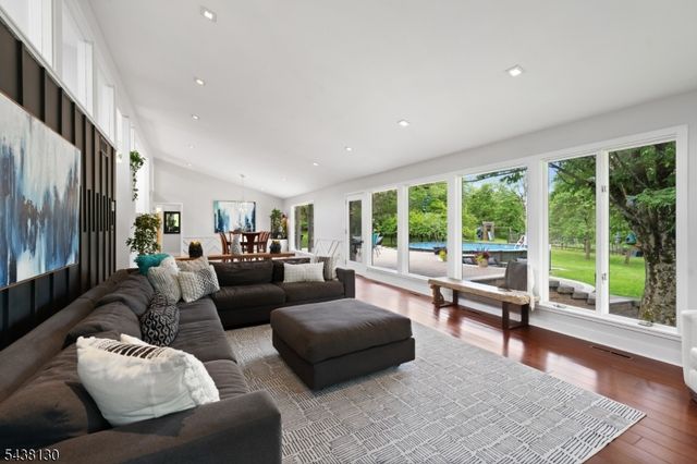 67 Wertsville Rd, Hillsborough Twp., NJ 08844