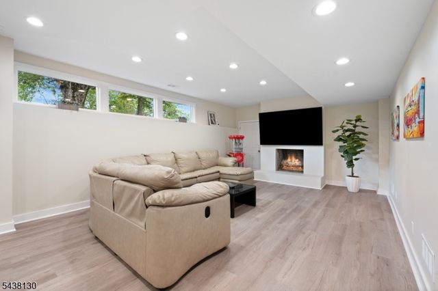 67 Wertsville Rd, Hillsborough Twp., NJ 08844