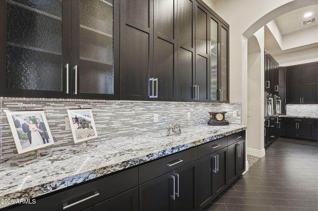 525 W HARMONY Place, Chandler, AZ 85248