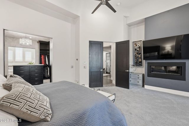 525 W HARMONY Place, Chandler, AZ 85248