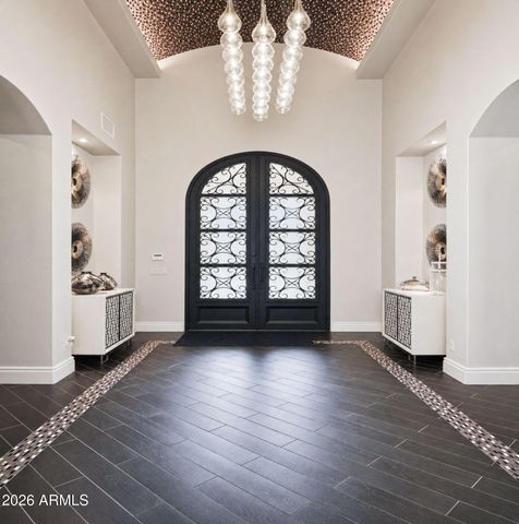 525 W HARMONY Place, Chandler, AZ 85248