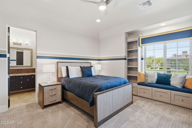525 W HARMONY Place, Chandler, AZ 85248
