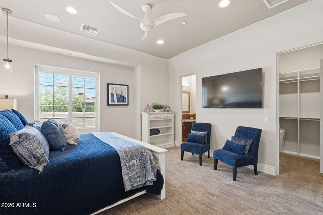 525 W HARMONY Place, Chandler, AZ 85248