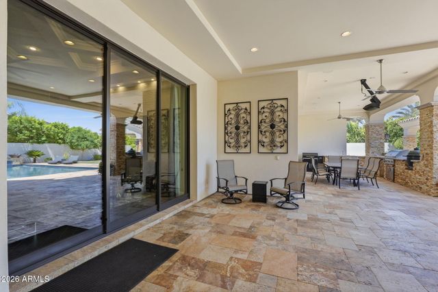 525 W HARMONY Place, Chandler, AZ 85248