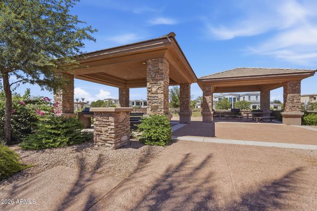 525 W HARMONY Place, Chandler, AZ 85248