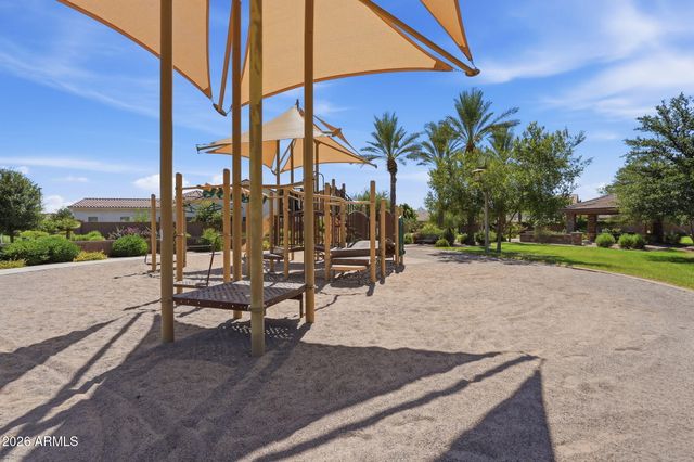 525 W HARMONY Place, Chandler, AZ 85248