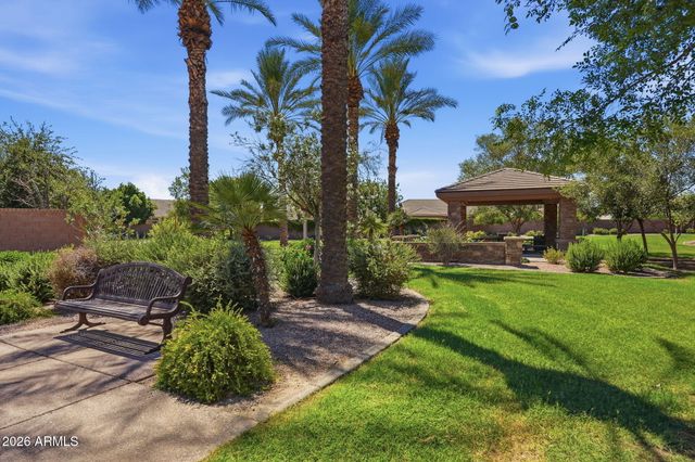 525 W HARMONY Place, Chandler, AZ 85248