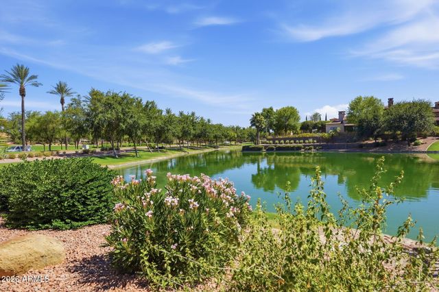 525 W HARMONY Place, Chandler, AZ 85248