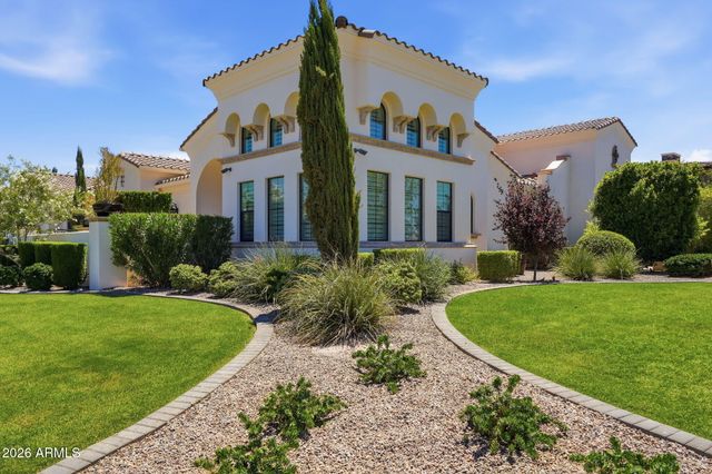 525 W HARMONY Place, Chandler, AZ 85248