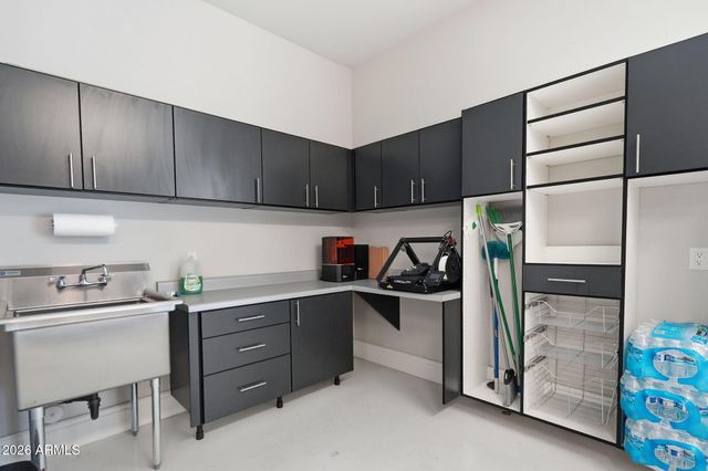 525 W HARMONY Place, Chandler, AZ 85248