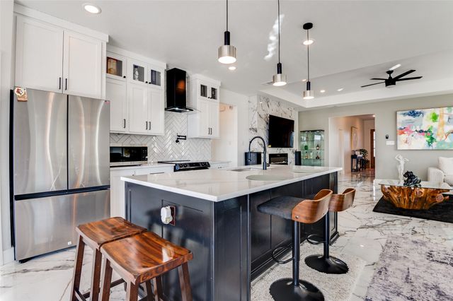 307 Highland Avenue, Red Oak, TX 75154