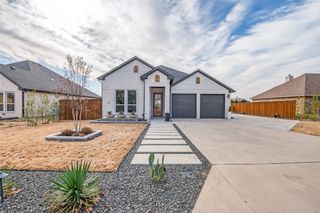 307 Highland Avenue, Red Oak, TX 75154