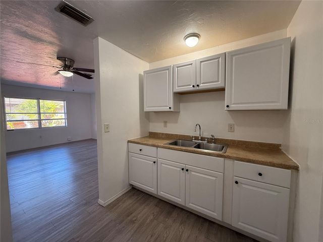 1423 17TH STREET, Sarasota, FL 34234