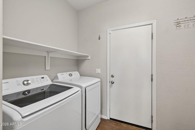 3064 E DUNBAR Drive, Phoenix, AZ 85042