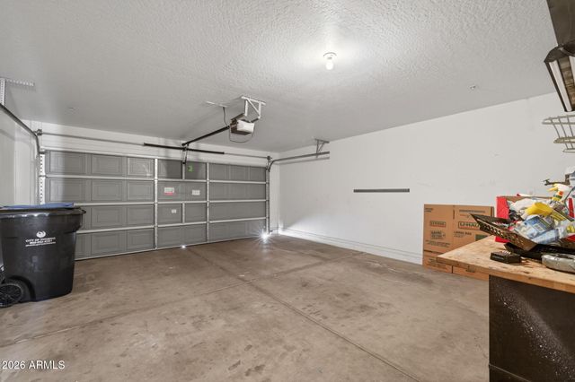 3064 E DUNBAR Drive, Phoenix, AZ 85042