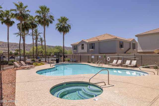 3064 E DUNBAR Drive, Phoenix, AZ 85042