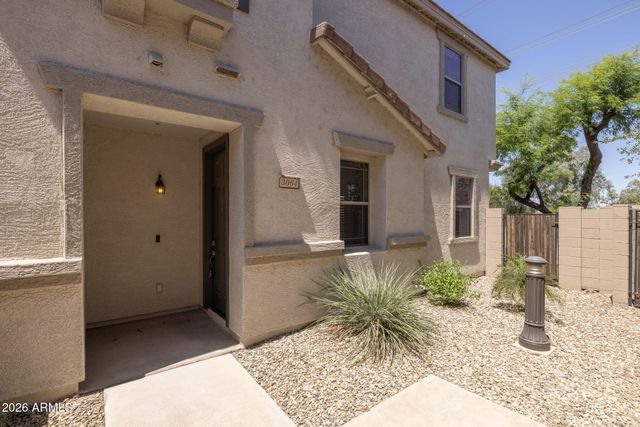3064 E DUNBAR Drive, Phoenix, AZ 85042