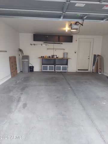 3064 E DUNBAR Drive, Phoenix, AZ 85042
