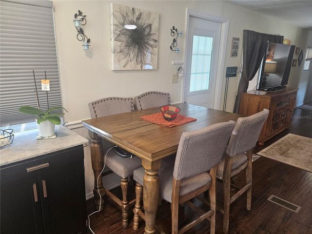 3317 OVERCUP OAK TERRACE, Sarasota, FL 34237