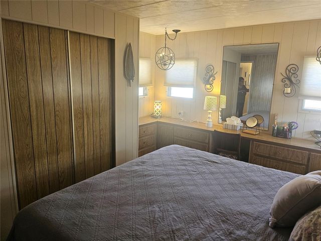 3317 OVERCUP OAK TERRACE, Sarasota, FL 34237