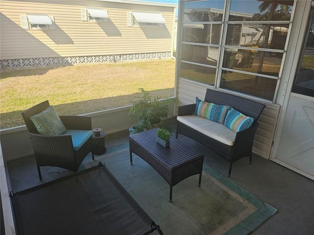 3317 OVERCUP OAK TERRACE, Sarasota, FL 34237