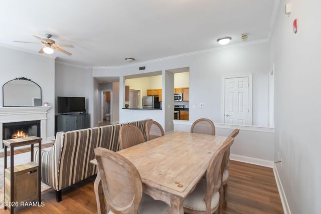 201 Settlers Trace Boulevard Apt 2405, Lafayette, LA 70508