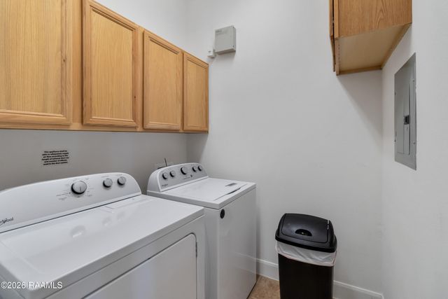 201 Settlers Trace Boulevard Apt 2405, Lafayette, LA 70508