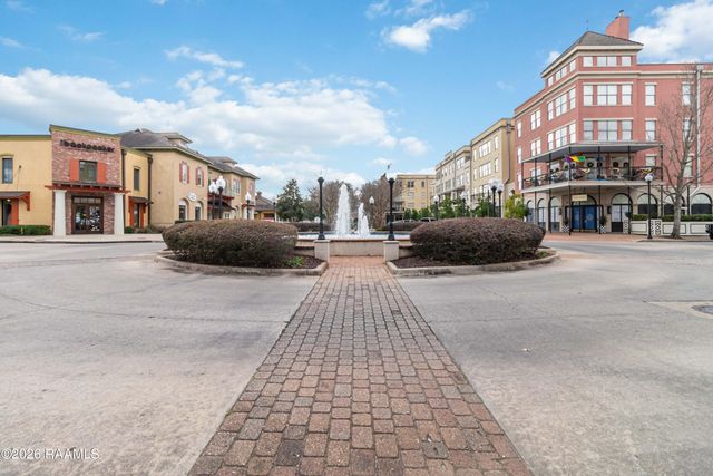 201 Settlers Trace Boulevard Apt 2405, Lafayette, LA 70508