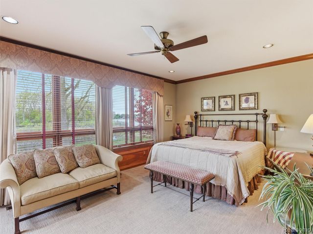 23 Chateaux Du Lac, Fenton Charter Township, MI 48430