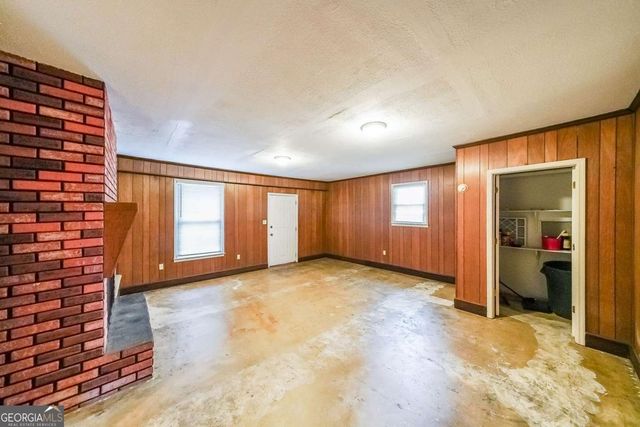 900 Victoria Lane, Oxford, GA 30054