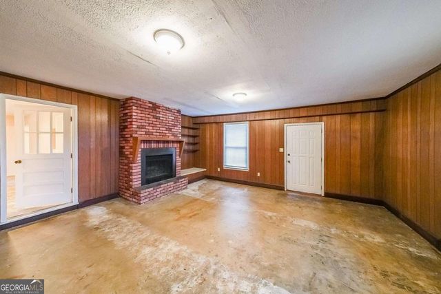 900 Victoria Lane, Oxford, GA 30054