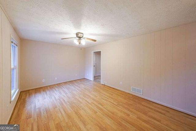 900 Victoria Lane, Oxford, GA 30054